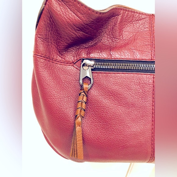 🌺 orYANY Bags- orYANY Fringe Shoulder Bag- maroon- 🌺 - Picture 4 of 15